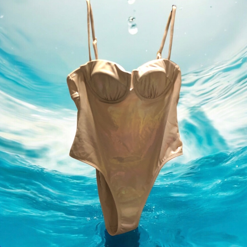 Women's Shimmery Irisdecent One-Piece Swimsuit NWT SIZE MED